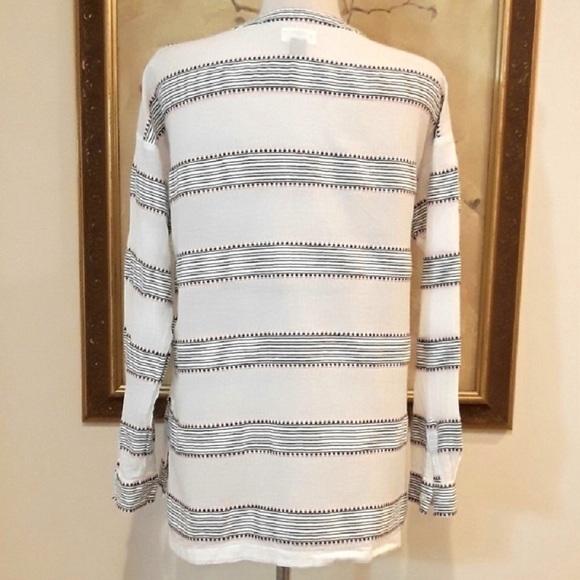 Old Navy Black and White Embroidered Striped Oversized Button Down Shirt size S - Picture 3 of 4